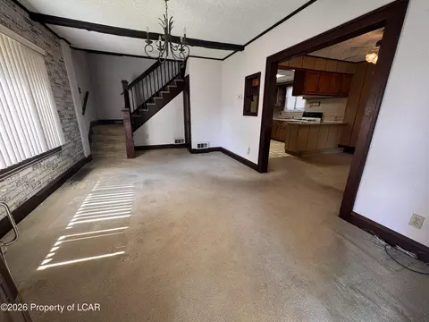 Living - 164 Hillcrest Ave, Shavertown, PA 18708 photo 3 of 4
