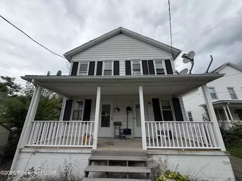84 E State St, Larksville, PA 18704