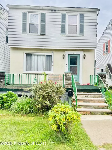 945 Scott St, Wilkes Barre, PA 18705