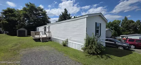 433 E Mountain Ridge Mhp, Wilkes Barre, PA 18711