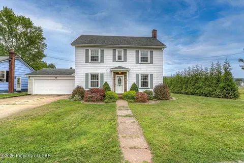 604 E 2nd St, Weatherly, PA 18255