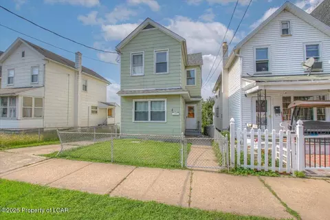 30 Custer St, Wilkes-barre, PA 18702