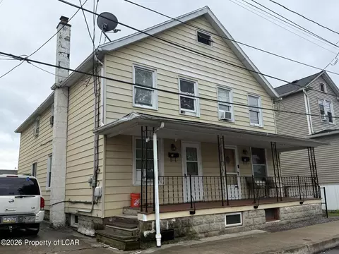 19-21 Laurel St, Edwardsville, PA 18704