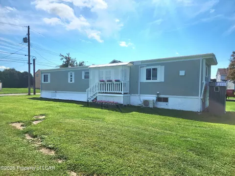 16 Sidney St, Swoyersville, PA 18704
