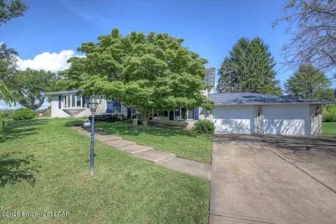 100 S Highland Dr, Jenkins Township, PA 18640