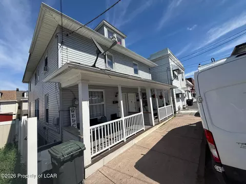 Exterior - 217 E Chestnut St, Hazleton, PA 18201 photo 2 of 3