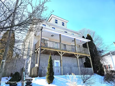 13 Rutter St, Hanover Township, PA 18706