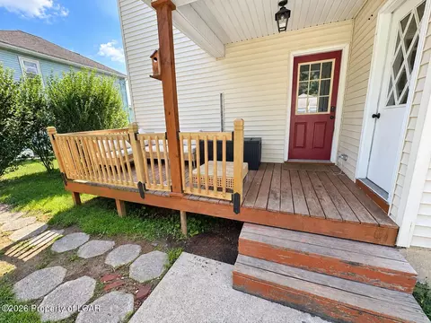 Exterior - 101 Ridge St, Shavertown, PA 18708 photo 3 of 7