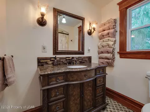 Bath - 207 N Main St, Shavertown, PA 18708 photo 2 of 3
