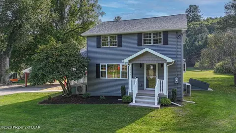 1725 W 8th St, Wyoming, PA 18644