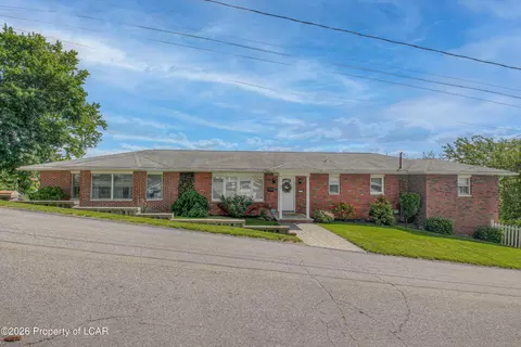 5 John St, Pittston, PA 18640