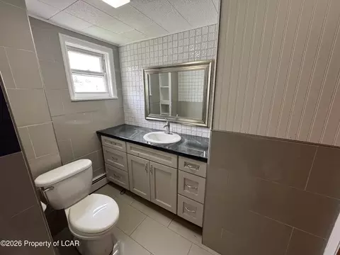 Bath - 42-44 E Pine St, Sheppton, PA 18248 photo 3 of 3