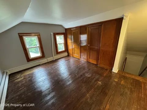 Bedroom - 42-44 E Pine St, Sheppton, PA 18248 photo 13 of 15