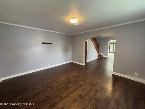 Living - 42-44 E Pine St, Sheppton, PA 18248 photo 5 of 17