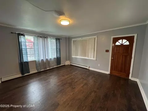 Living - 42-44 E Pine St, Sheppton, PA 18248 photo 8 of 17