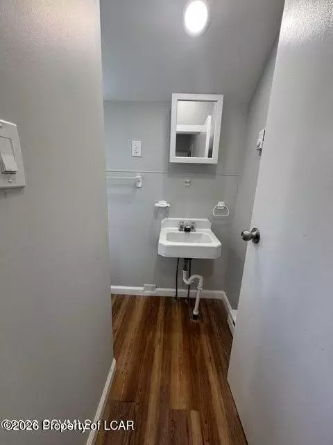 Bath - 75 3rd St, Oneida, PA 18242 photo 3 of 3