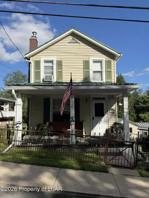 108 River St, Nanticoke, PA 18634