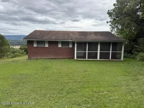 280 Valley View Ave, Plymouth, PA 18651
