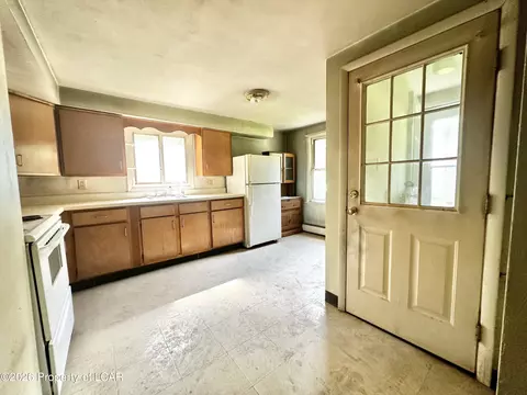 Kitchen - 2935 Hillside Rd, Shavertown, PA 18708 photo 1 of 4