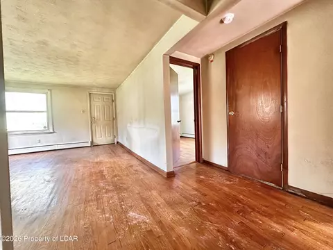 Entry Way - 2935 Hillside Rd, Shavertown, PA 18708 photo 2 of 3