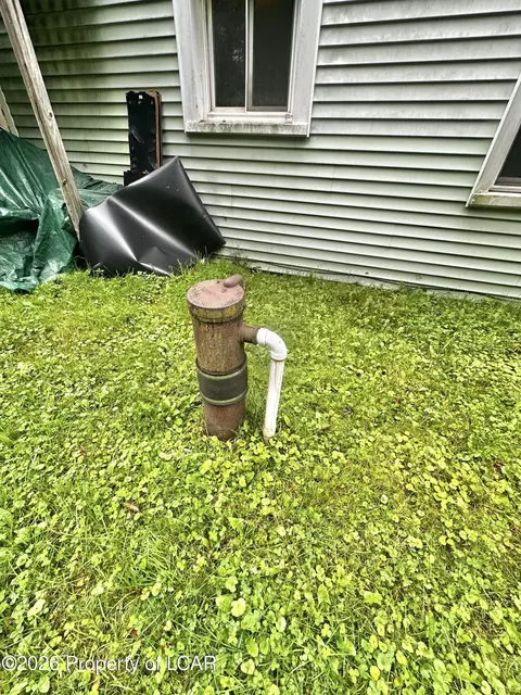 Exterior - 2935 Hillside Rd, Shavertown, PA 18708 photo 7 of 9