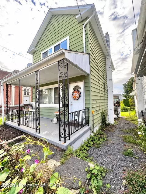 17 Airy St, Wilkes-barre, PA 18702