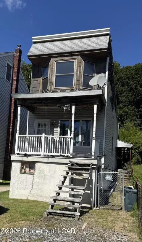 434 W Ogden St, Girardville, PA 17935