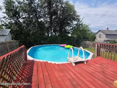 516 W Grace St, Old Forge, PA 18518 photo 10