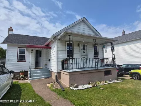 516 W Grace St, Old Forge, PA 18518 photo 1