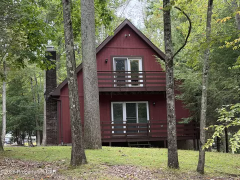 174 Grouse Ridge Ln, Drums, PA 18222