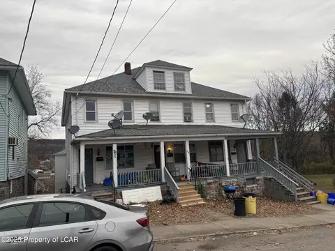 247-251 Green St, Edwardsville, PA 18704