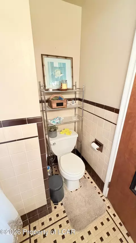 Bath - 1145-1147 E Broad St, Hazleton, PA 18201 photo 1 of 10