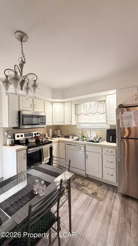 Kitchen - 1145-1147 E Broad St, Hazleton, PA 18201 photo 5 of 5