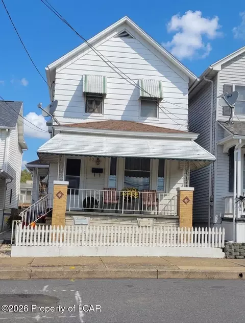 108 W Union St, Nanticoke, PA 18634