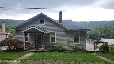 11 Top St, Sugarloaf, PA 18249