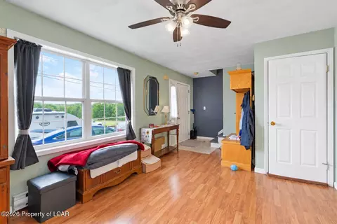 Entry Way - 114 Wright St, Duryea, PA 18642 photo 1 of 8