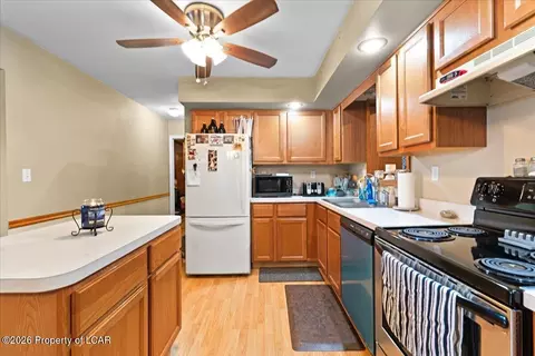 Kitchen - 114 Wright St, Duryea, PA 18642 photo 2 of 2