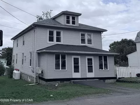 182 Alvin, Freeland, PA 18224