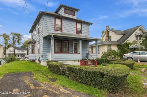4 Barrett Ave, Carbondale, PA 18407