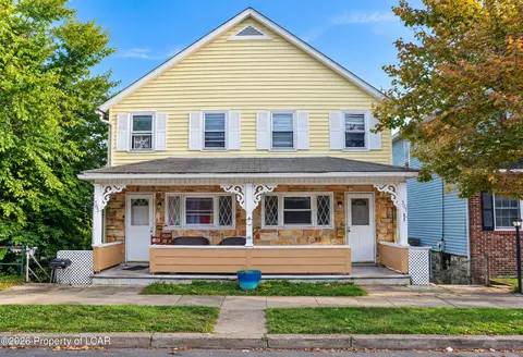 305 E Grove St, Kingston, PA 18704