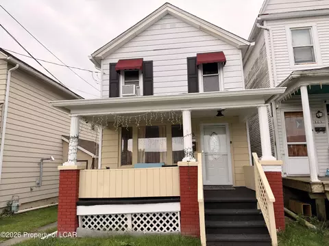 105 E Liberty St, Hanover Township, PA 18706