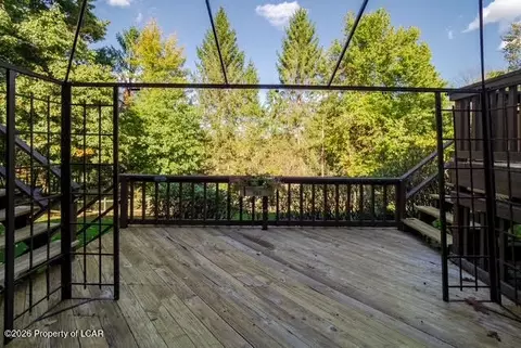 Exterior - 150 Wellington Rd, Shavertown, PA 18708 photo 15 of 19