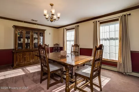 Dining - 150 Wellington Rd, Shavertown, PA 18708 photo 1 of 3