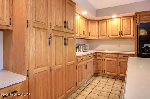 Kitchen - 150 Wellington Rd, Shavertown, PA 18708 photo 4 of 6