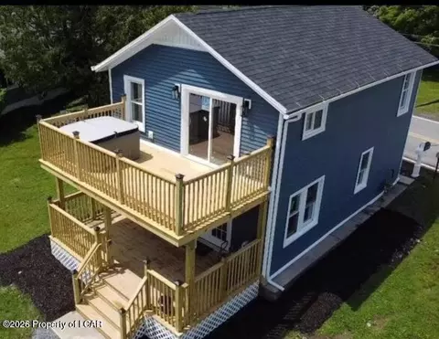 22 W Point Ave, Harveys Lake, PA 18618