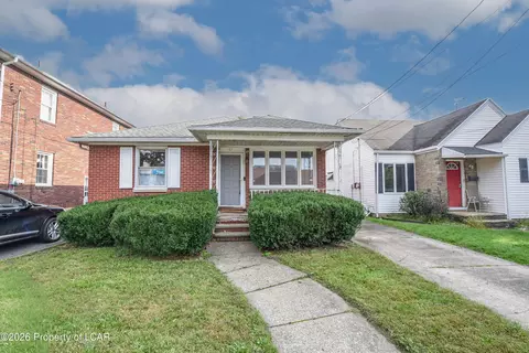 51 Richmont Ave, Wilkes-barre, PA 18702