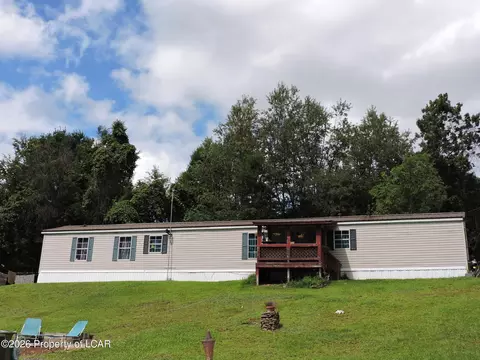 137 Saxe Rd, Sweet Valley, PA 18656