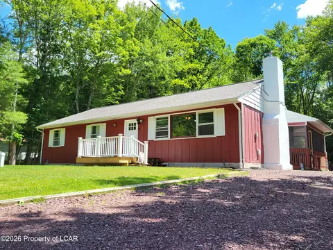8 Wolf Way, White Haven, PA 18661