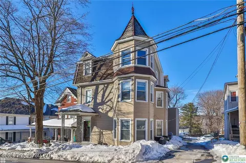38 W Central Ave, Bangor, PA 18013