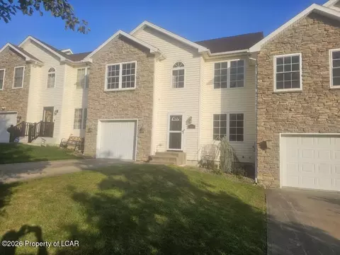 19 Kyra Way, Plains, PA 18702